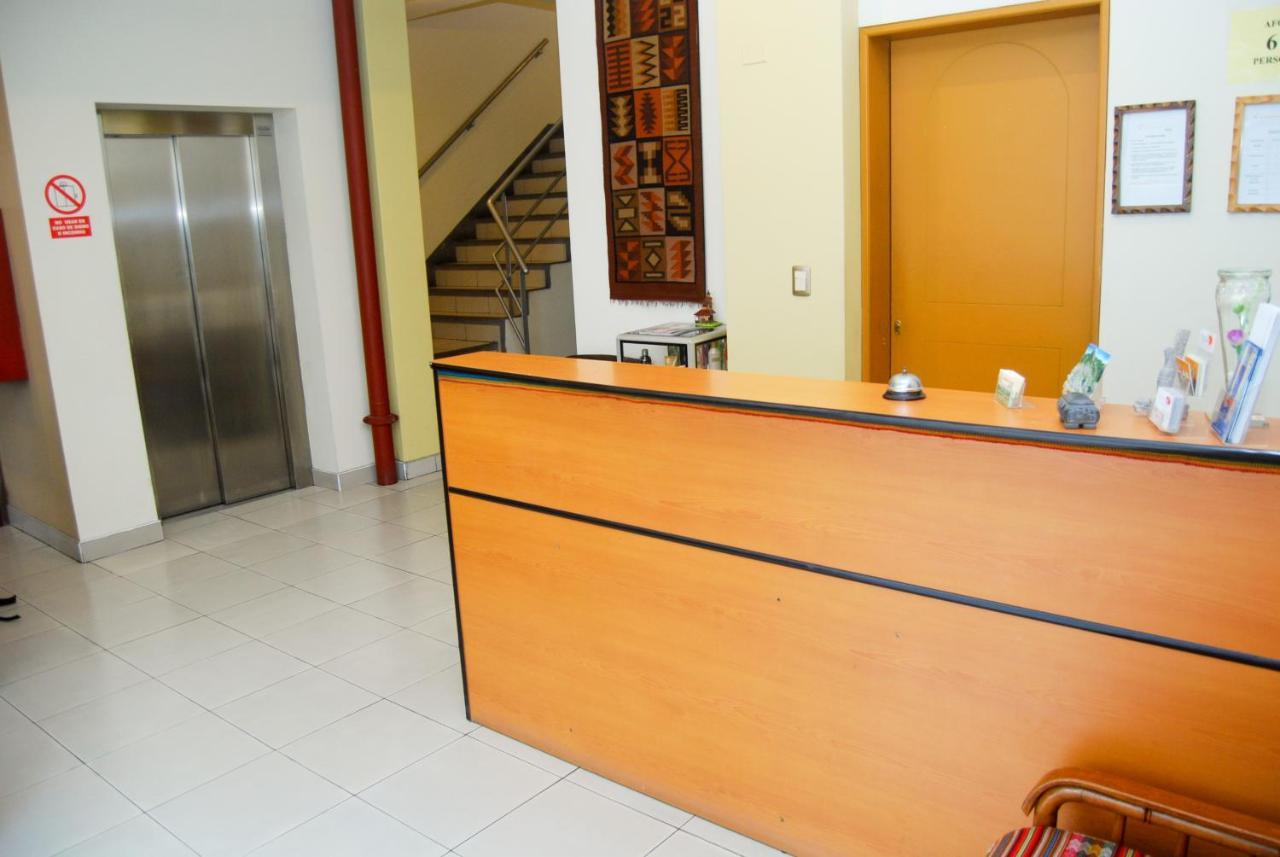 Hotel Sunflowers Inn Lima Extérieur photo